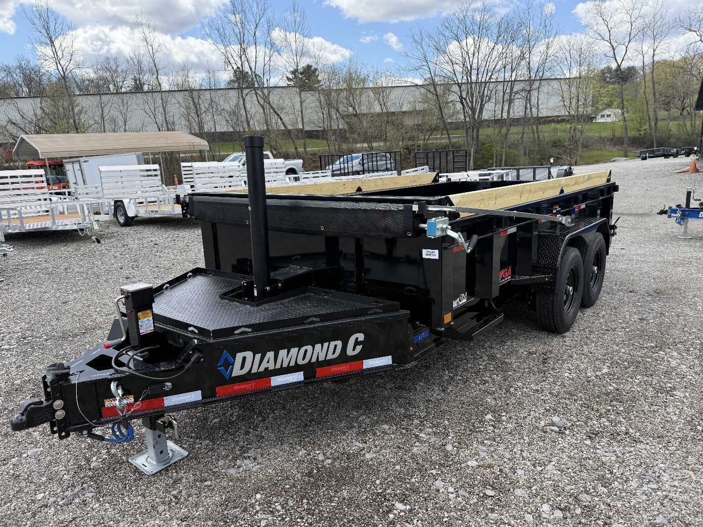 New 2025 Diamond C Trailers LPT207 14X82 Dump Trailer