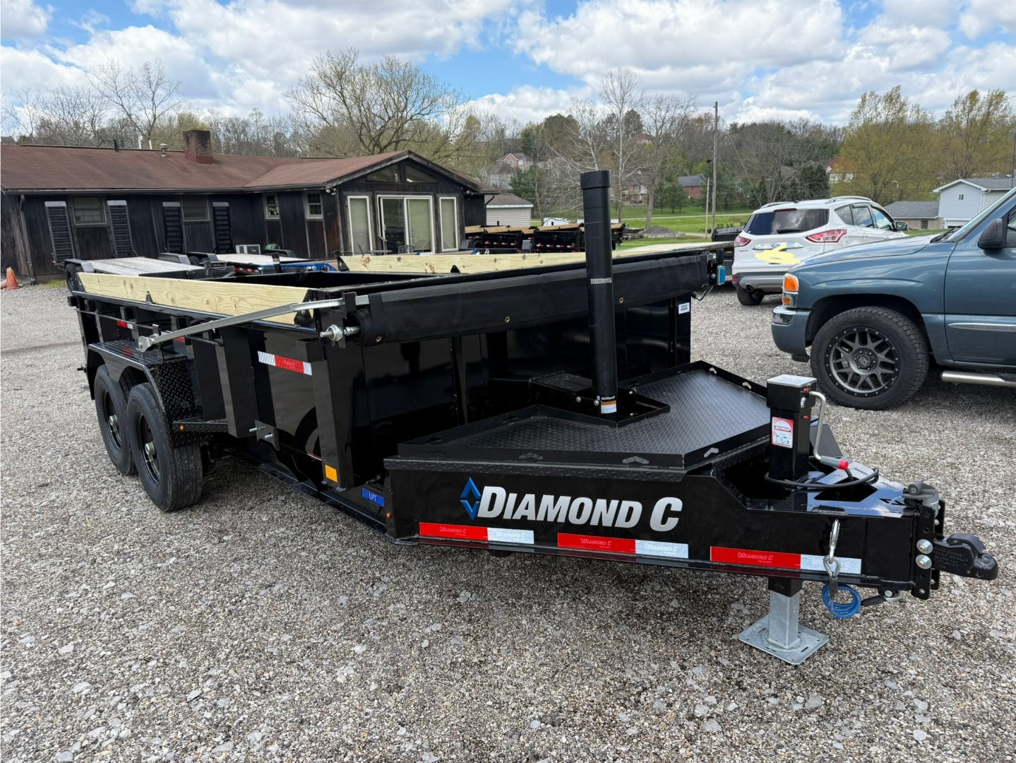 New 2025 Diamond C Trailers LPT207 14X82 Dump Trailer