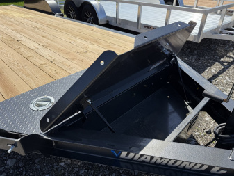 New 2025 Diamond C Trailers GTF235 20X83 Car Hauler