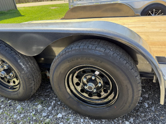 New 2025 Diamond C Trailers GTF235 20X83 Car Hauler