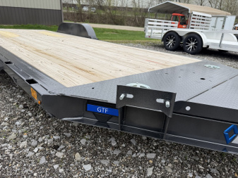 New 2025 Diamond C Trailers GTF 235 20X83 Car Hauler