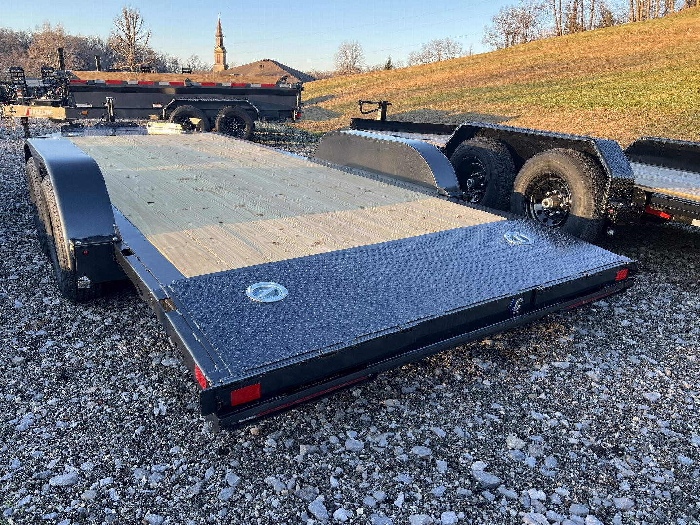 New 2025 Diamond C Trailers GTF 235 18X83 Car Hauler