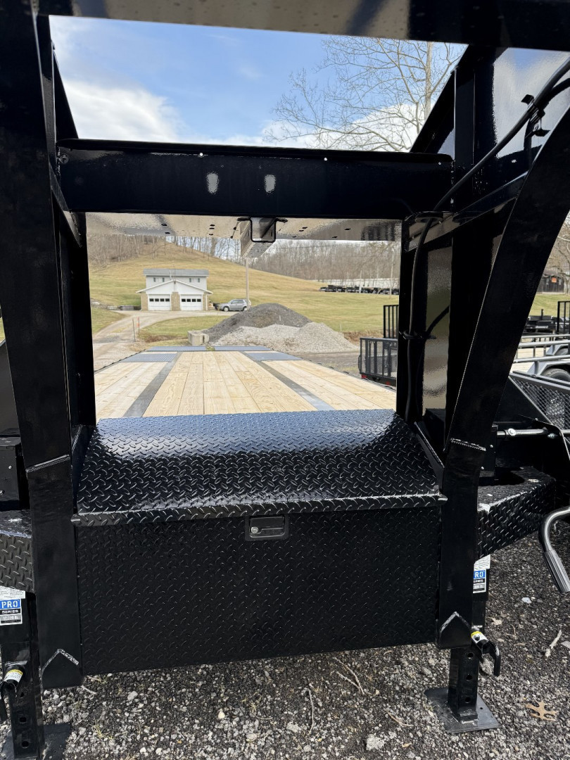 New 2025 Diamond C Trailers FMAX210 MR 32X102 Equipment Trailer