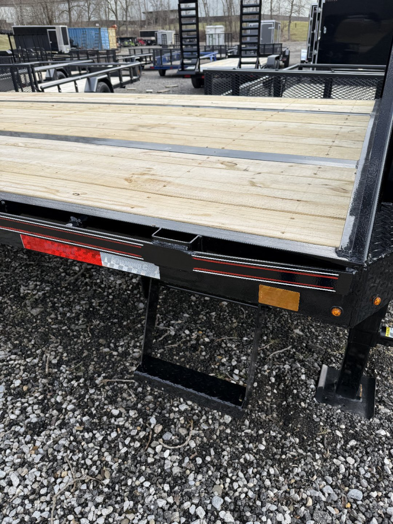 New 2025 Diamond C Trailers FMAX210 MR 32X102 Equipment Trailer