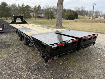 New 2025 Diamond C Trailers FMAX210 MR 32X102 Equipment Trailer