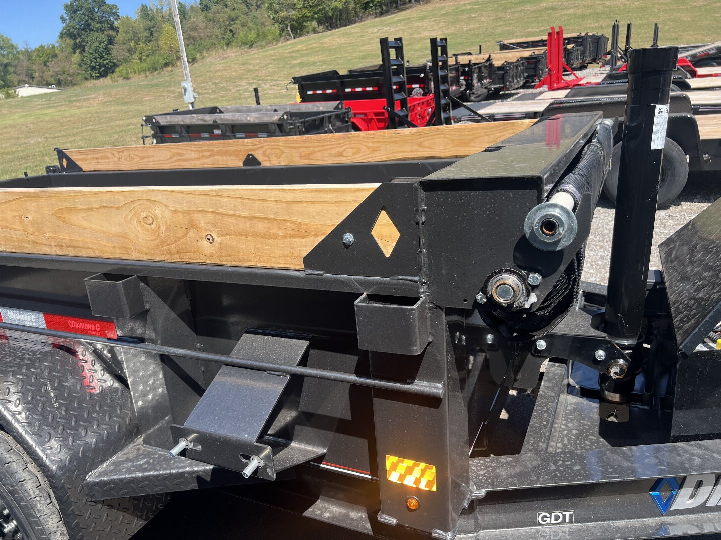New 2024 Diamond C Trailers GDT235 10X60 Dump Trailer