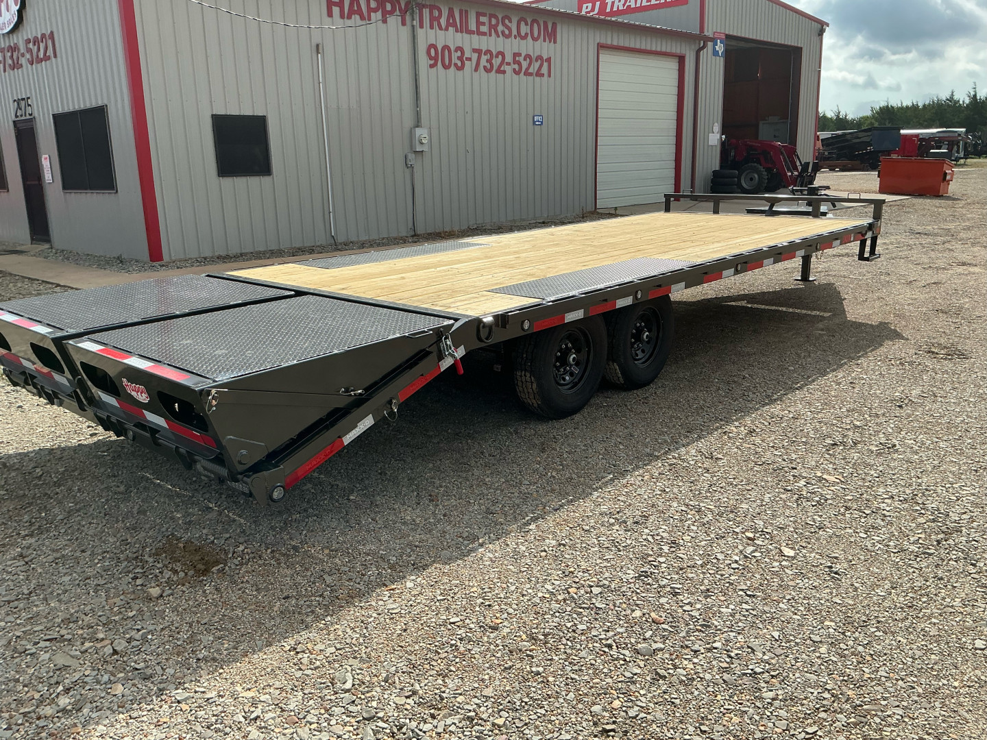 New 2026 MAXX-D 102”x24’ BP Deckover Flatbed – DOX