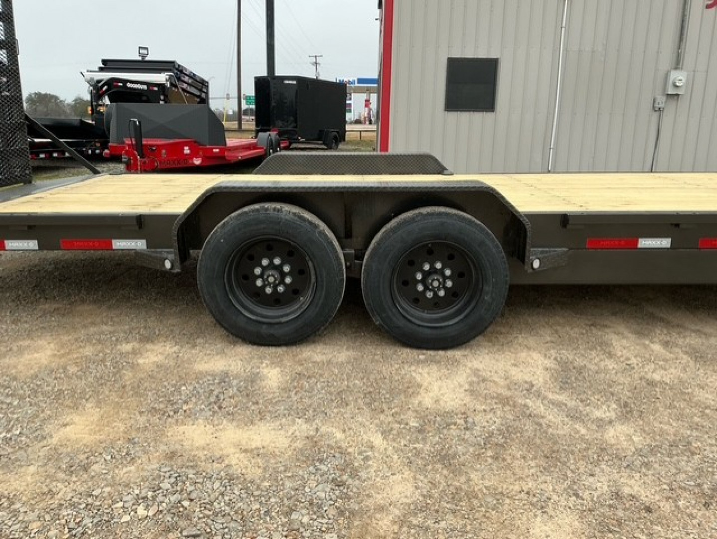 New 2026 MAXX-D 83”x22’ BP 8" Channel Carhauler - C8X