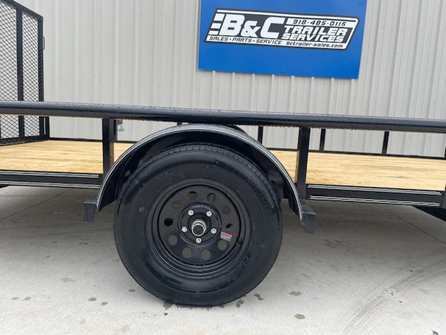 New 2025 DAVIDSON 83X14 (1)SINGLE AXLE PIPE TOP 4' GATE UTILITY