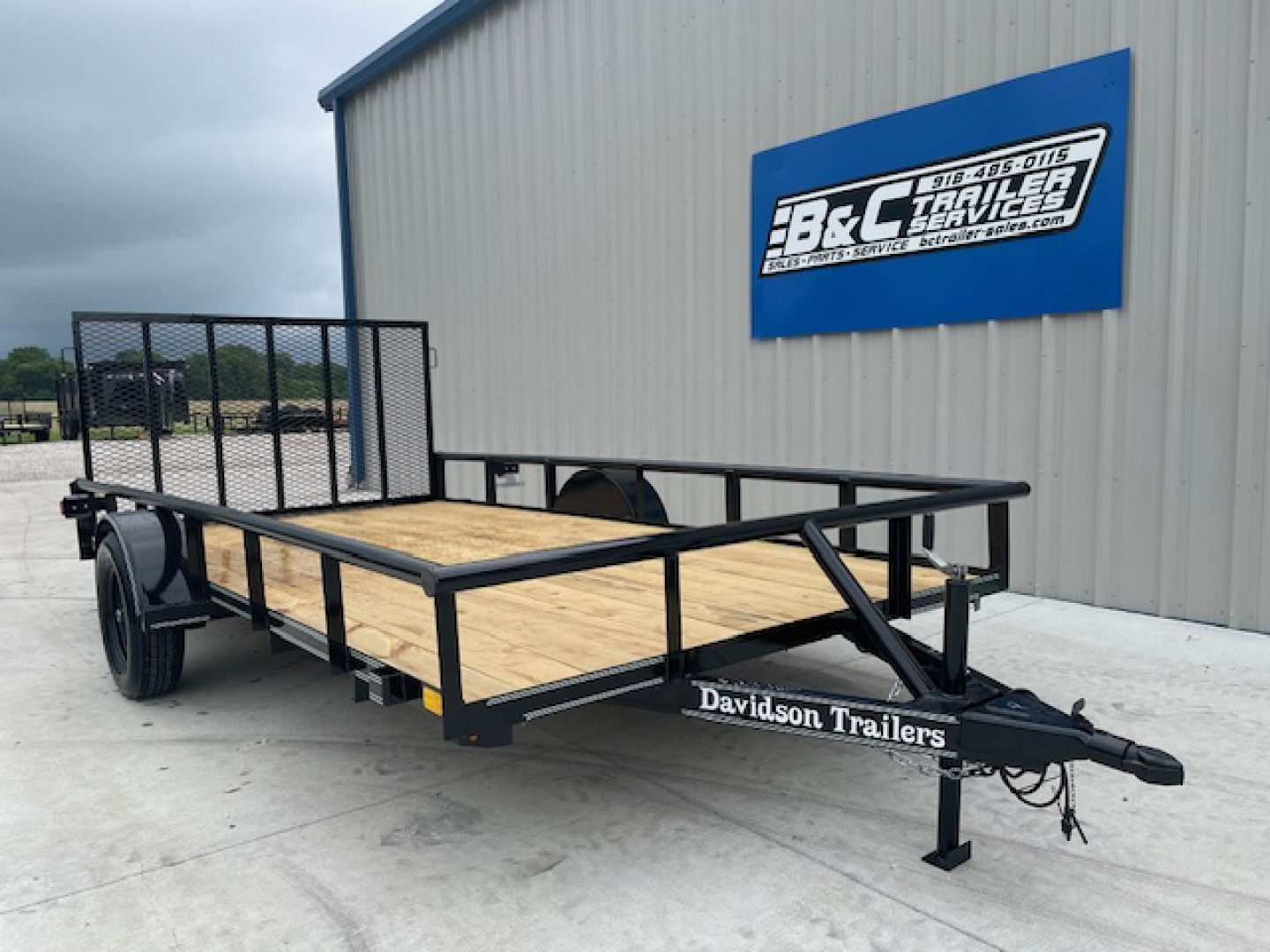 New 2025 DAVIDSON 83X14 (1)SINGLE AXLE PIPE TOP 4' GATE UTILITY