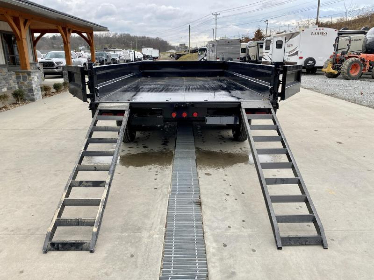 New 2025 Ironbull 8x16' Deckover Dump Trailer 21000# GVW * TRIPLE AXLE * TARP KIT * 10" I-BEAM FRAME * BED RUNNERS * 12K JACK * FOLD DOWN SIDES * OVERSIZE 5x20 SCISSOR * INTGRATED KEYWAY/10GA WALLS * IRONCLAD WARRANTY