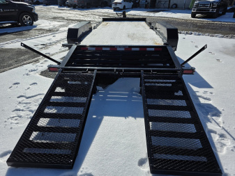 New 2025 Sure-Trac 15+3 15,400 PRO SERIES Equipment Trailer