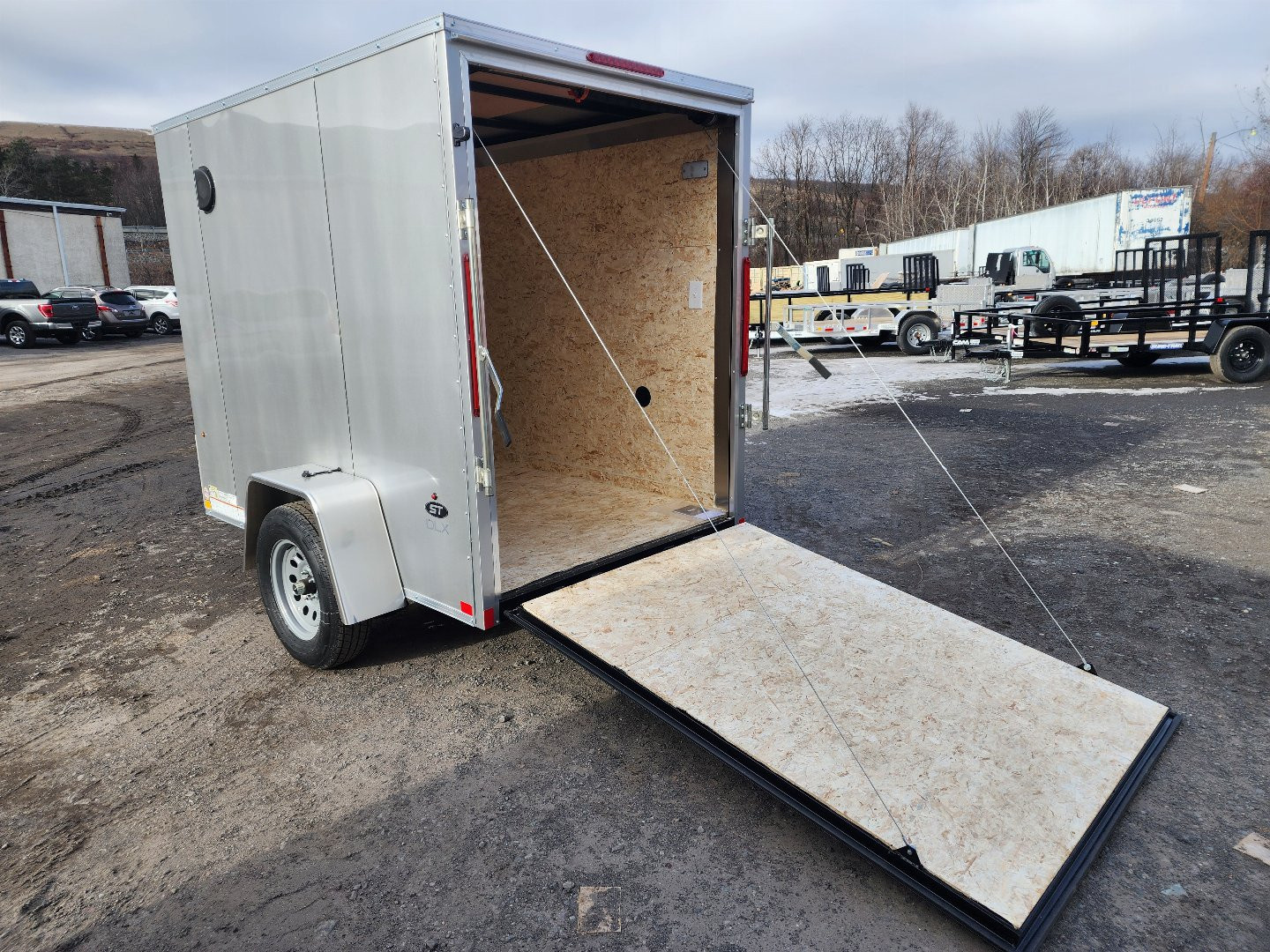 New 2025 Look Trailers ST DLX 5X8 - RAMP Cargo / Enclosed Trailer