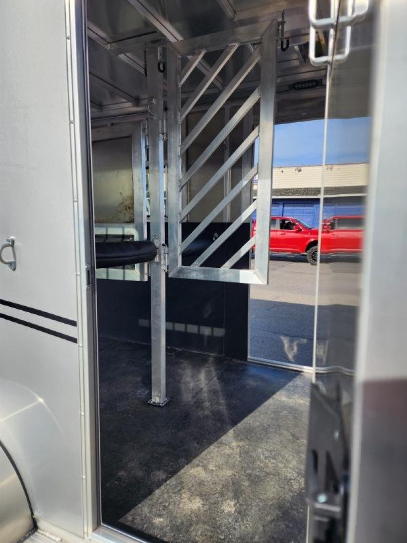 New 2024 Frontier Trailers AMBASSADOR 67'' Horse Trailer