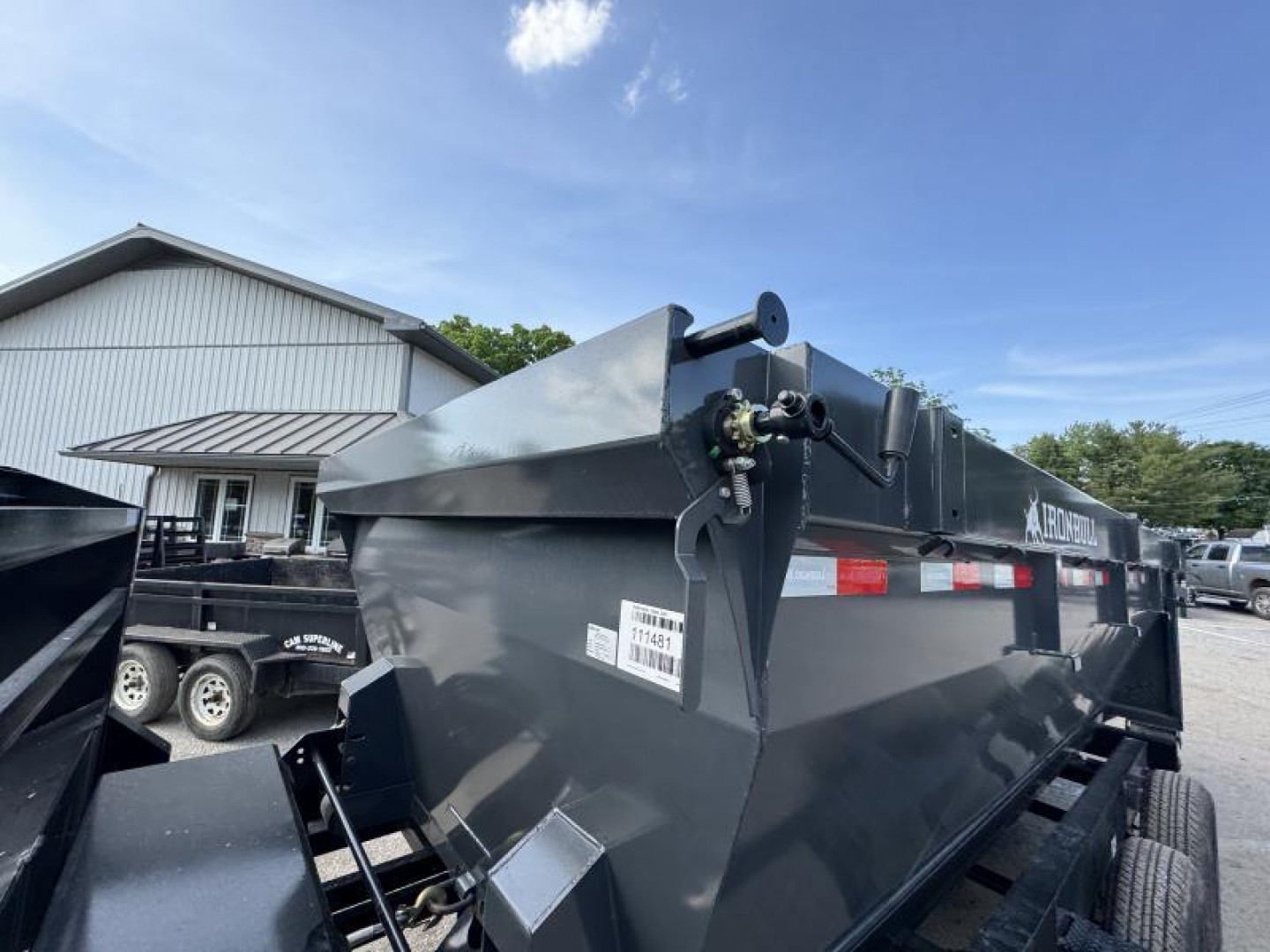 New 2025 Ironbull 7x16' Rolloff Dump Trailer Combo 14000# GVW * INCLUDES (1) 16' BIN 4' SIDES (16 YARDS) * DUAL BATTERIES * DUAL TOOLBOXES * 5x20 SCISSOR HOIST * DUAL 12K JACKS * 10" I-BEAM FRAME * 22K WINCH WITH ROLLER