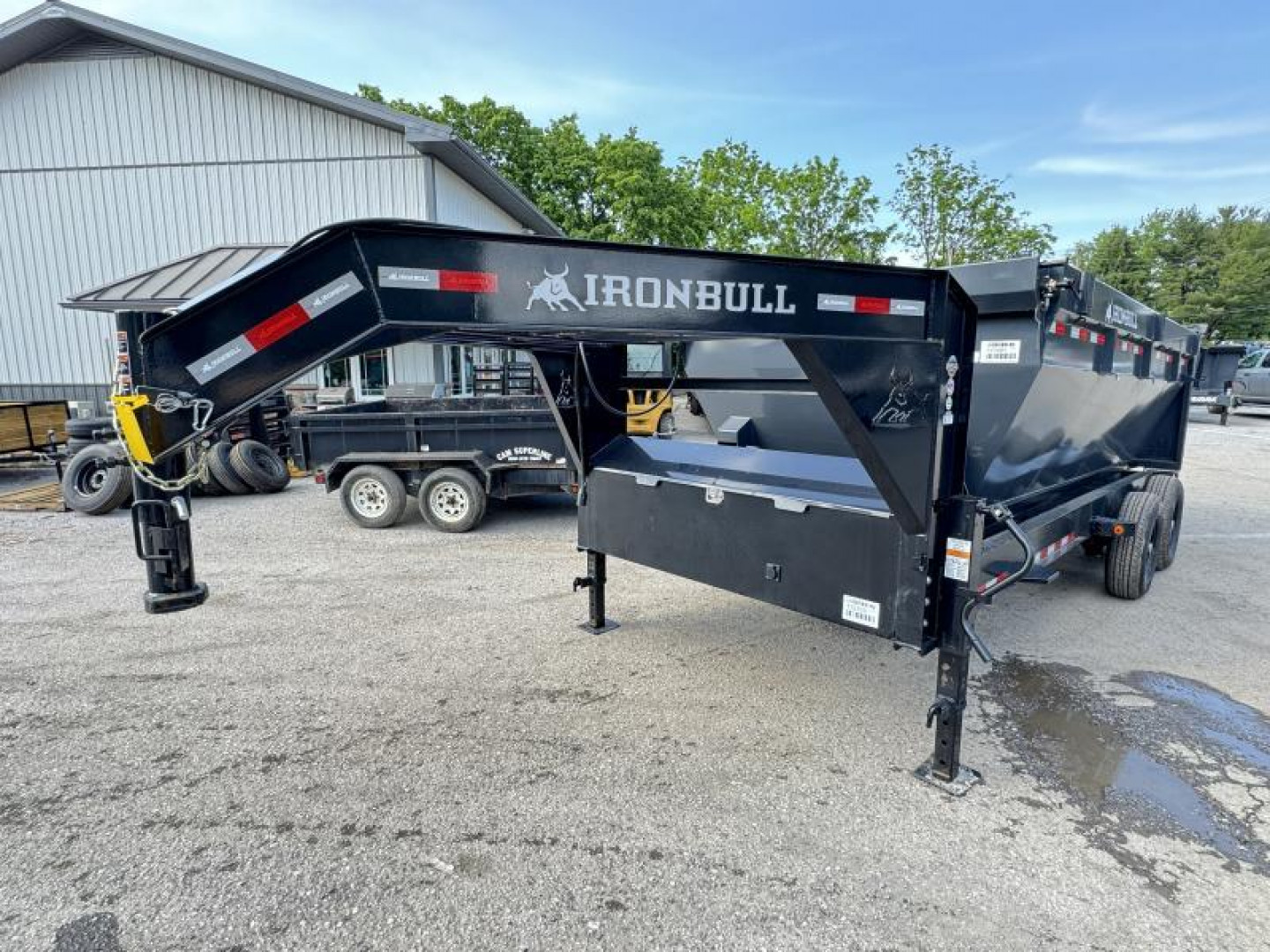 New 2025 Ironbull 7x16' Rolloff Dump Trailer Combo 14000# GVW * INCLUDES (1) 16' BIN 4' SIDES (16 YARDS) * DUAL BATTERIES * DUAL TOOLBOXES * 5x20 SCISSOR HOIST * DUAL 12K JACKS * 10" I-BEAM FRAME * 22K WINCH WITH ROLLER