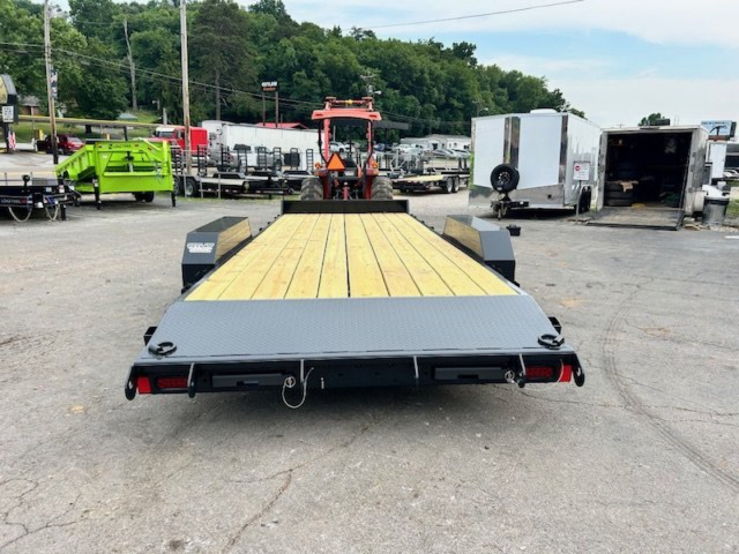 New 2025 Hillcrest Trailers 20+2 7k (two brake) Car / Racing Trailer