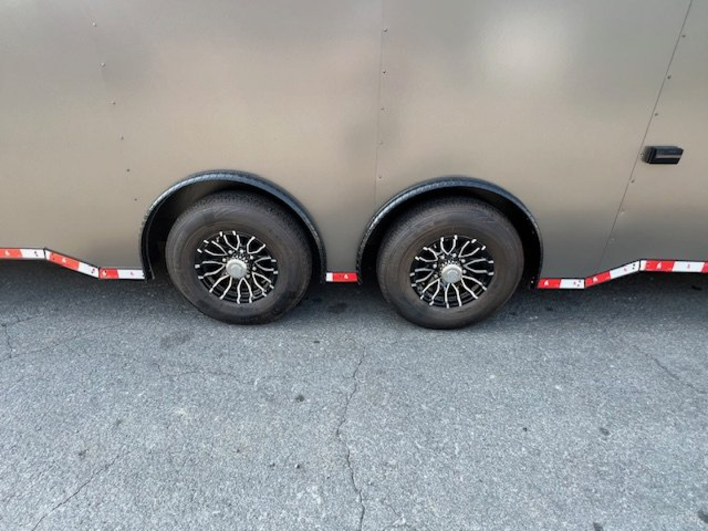 New 2025 Outlaw Trailers 8.5x24 12k Cargo / Enclosed Trailer