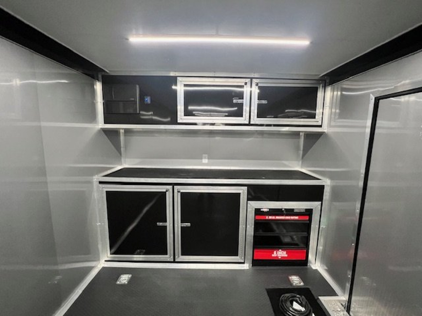 New 2025 Outlaw Trailers 8.5x24 12k Cargo / Enclosed Trailer