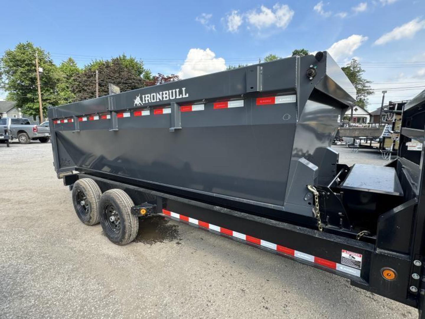 New 2026 Ironbull 7x16' Rolloff Dump Trailer Combo 14000# GVW * INCLUDES (3) 16' BINS 4' SIDES (16 YARDS) * DUAL BATTERIES * DUAL TOOLBOXES * 5x20 SCISSOR HOIST * DUAL 12K JACKS * 10" I-BEAM FRAME * 22K WINCH WITH ROLLER