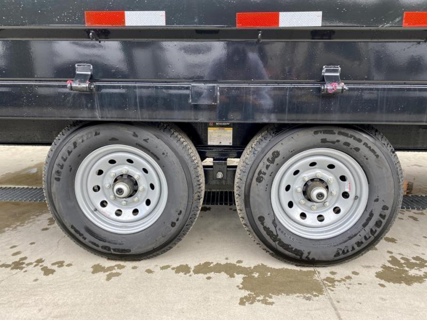 New 2025 Ironbull 8x16' Deckover Dump Trailer 14000# GVW * TARP KIT * 10" I-BEAM FRAME * BED RUNNERS * 12K JACK * FOLD DOWN SIDES * OVERSIZE 5x20 SCISSOR * INTGRATED KEYWAY/10GA WALLS * IRONCLAD WARRANTY