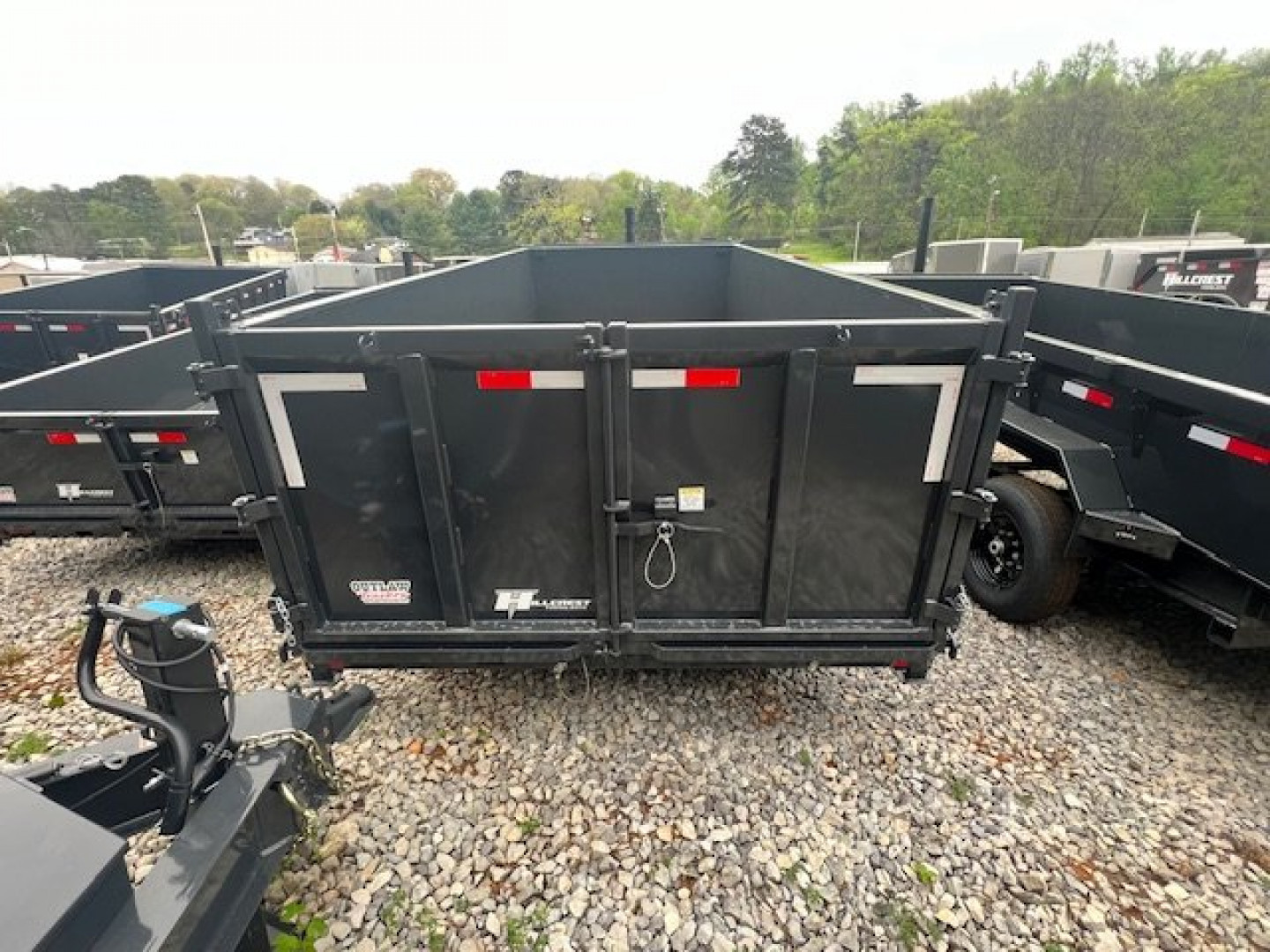 New Hillcrest Dump 7x14 14K 40" W/ Hyd Jack & HD Tube Ramps