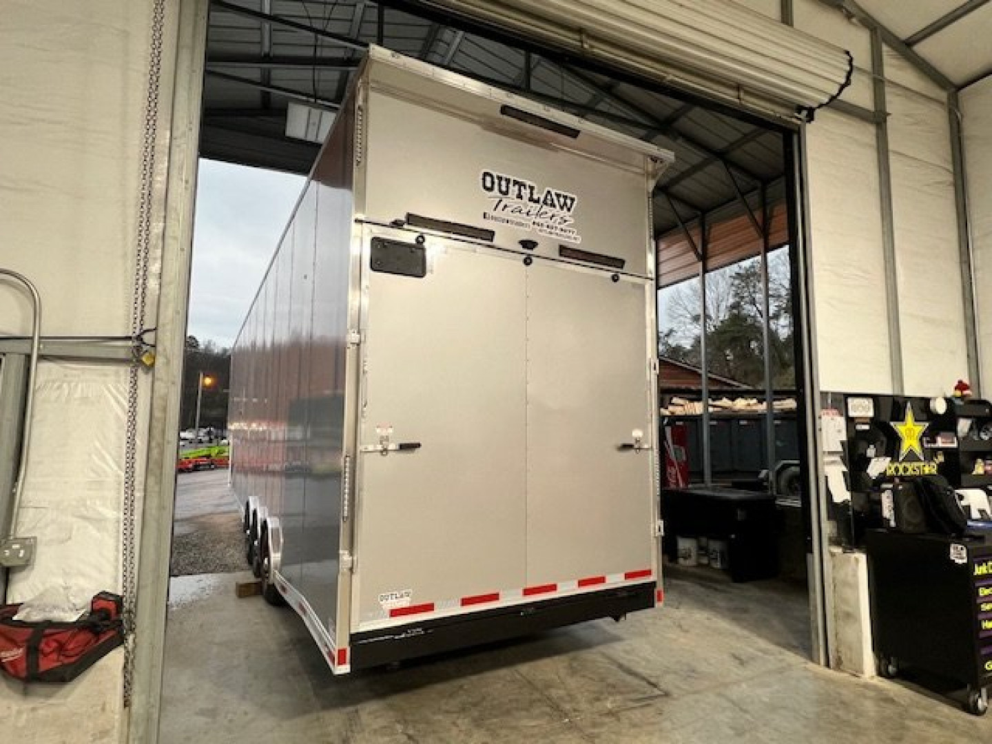 New 2025 Outlaw Trailers 8.5 x 42 Gooseneck Stacker 21K Car / Racing Trailer