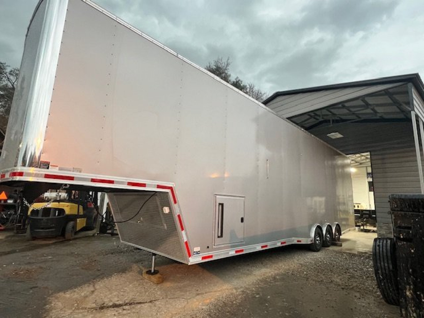 New 2025 Outlaw Trailers 8.5 x 42 Gooseneck Stacker 21K Car / Racing Trailer