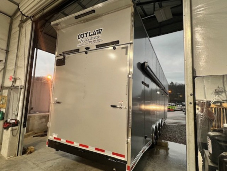 New 2025 Outlaw Trailers 8.5 x 42 Gooseneck Stacker 21K Car / Racing Trailer