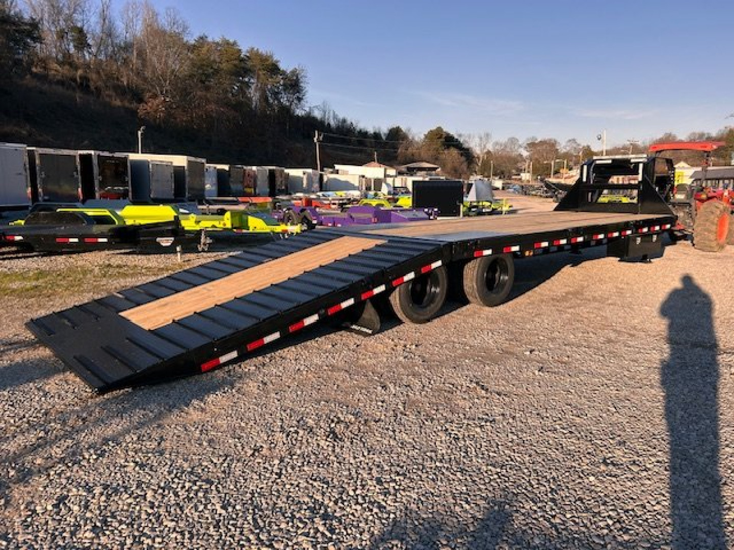 New 2025 Load Trail 102" x 32' 40K Hydraulic Dovetail Gooseneck Equipment Trailer