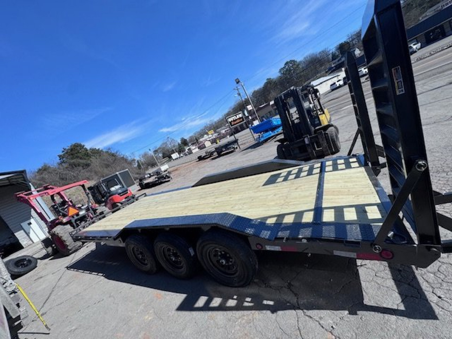 New 2025 Load Trail 102x22 21k Equipment Trailer