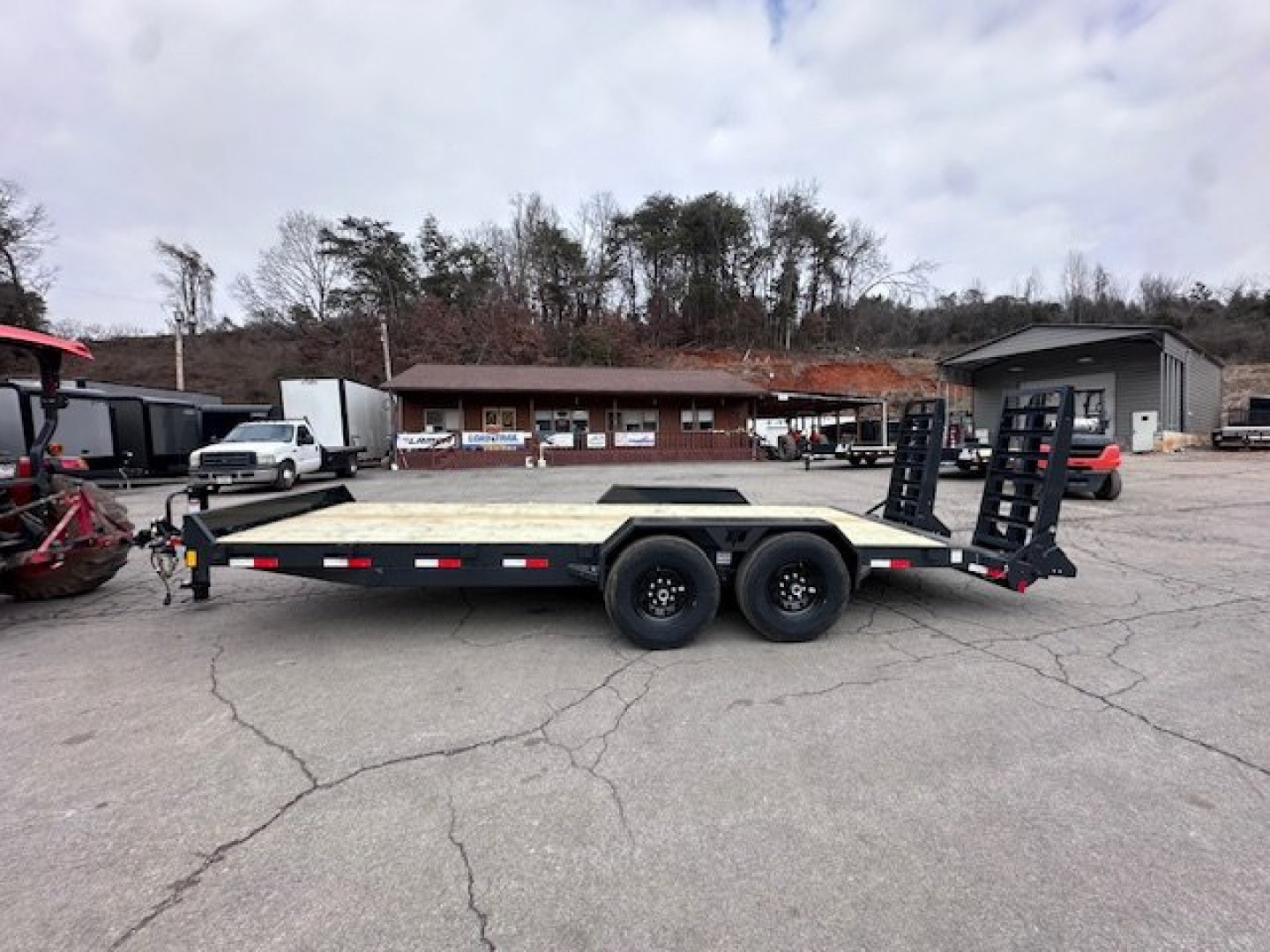 7×20 Equipment Flatbed Trailer photo 2