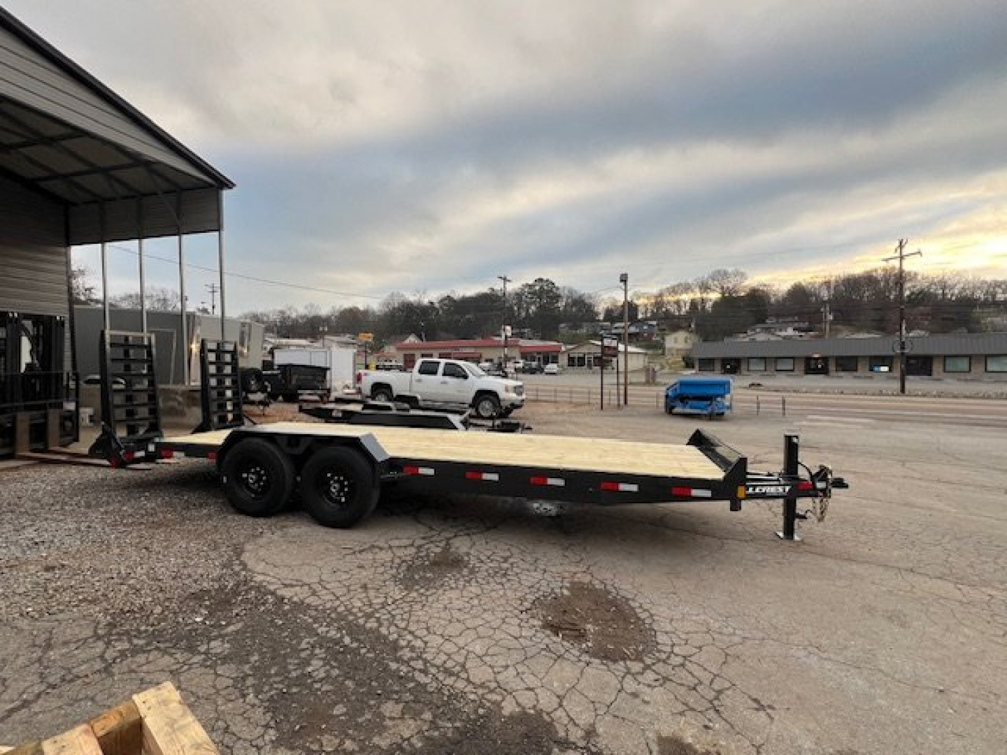 New 2025 Hillcrest Trailers 20+2 16K Equipment Trailer