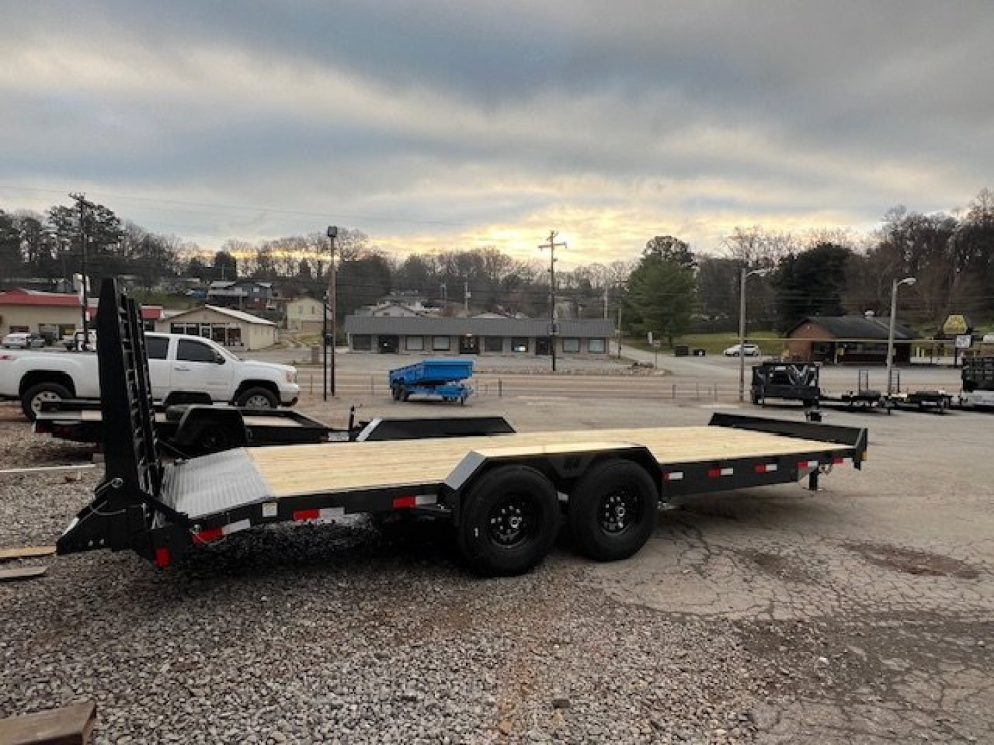 New 2025 Hillcrest Trailers 20+2 16K Equipment Trailer