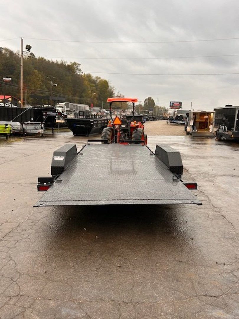 New 2025 Hawke 20' 12K Full Hydraulic Tilt