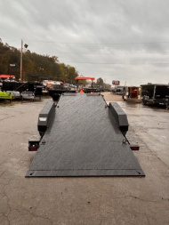 New 2025 Hawke 20' 12K Full Hydraulic Tilt