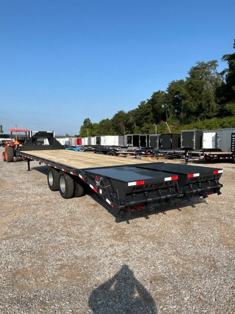 New 2025 Hillcrest Trailers 25+5 24.9K Gooseneck Equipment Trailer