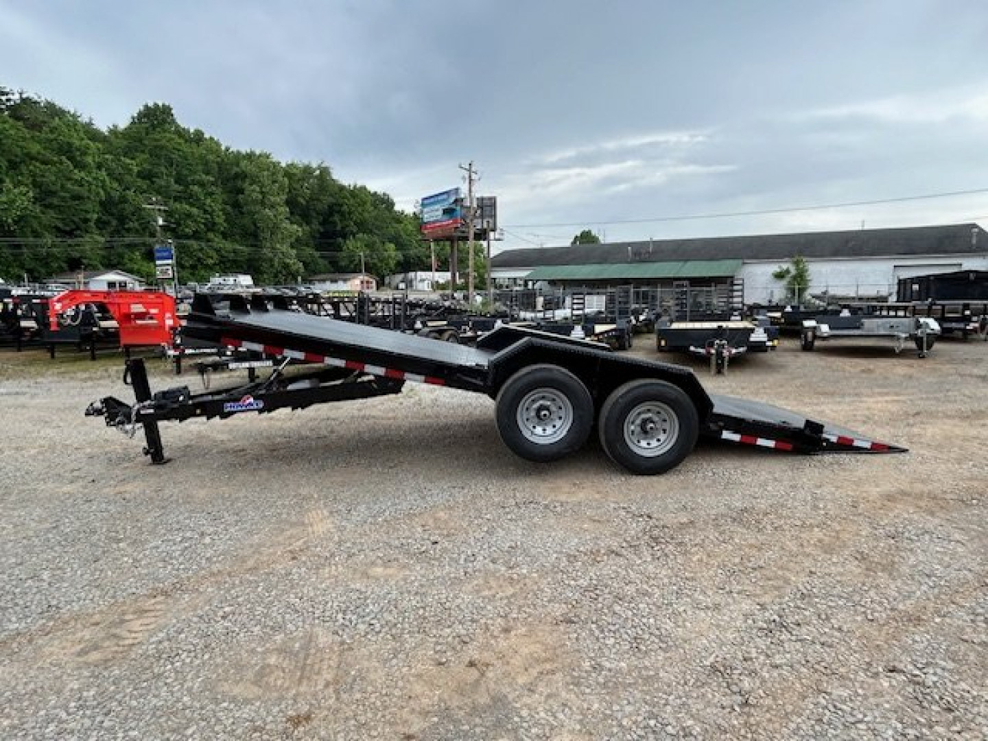 New 2025 HAWKE TRAILERS 20’ 15K Full Hydraulic TiltTrailer