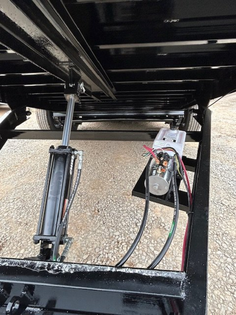 New 2025 HAWKE TRAILERS 20’ 15K Full Hydraulic TiltTrailer