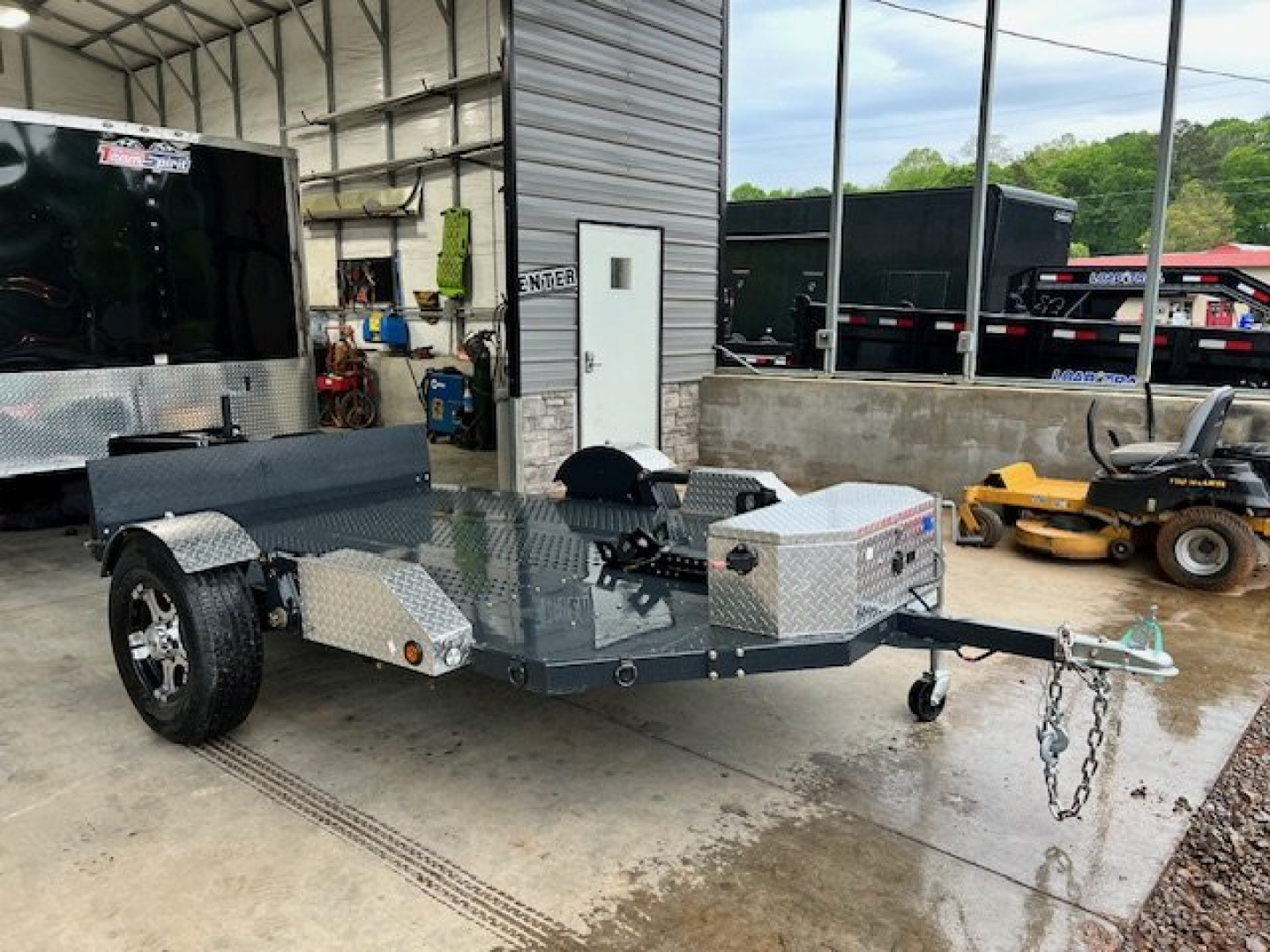 New 2024 OUTLAW TRAILERS 9' Hillcrest Hyd. Drop Deck Motorcycle Trailer Utility Trailer