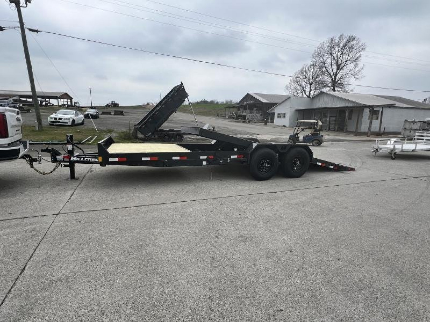 New 2025 HillCrest Equipment Tilt 16+6 14K