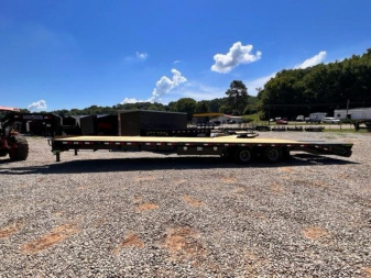 New 2022 Load Trail 102'' x 40' Goosenck Equipment Trailer