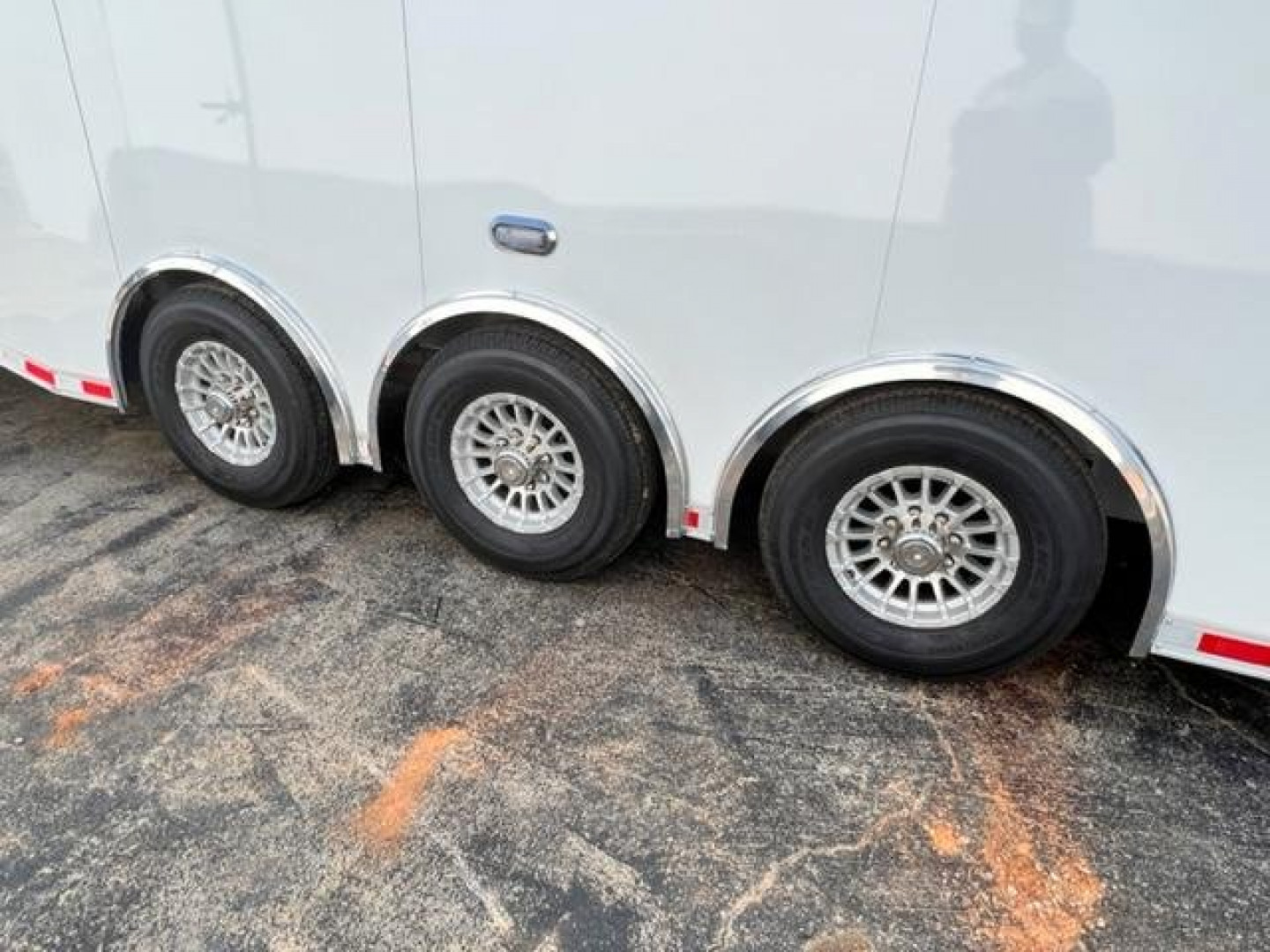 New 2023 Haulmark 28' Stacker