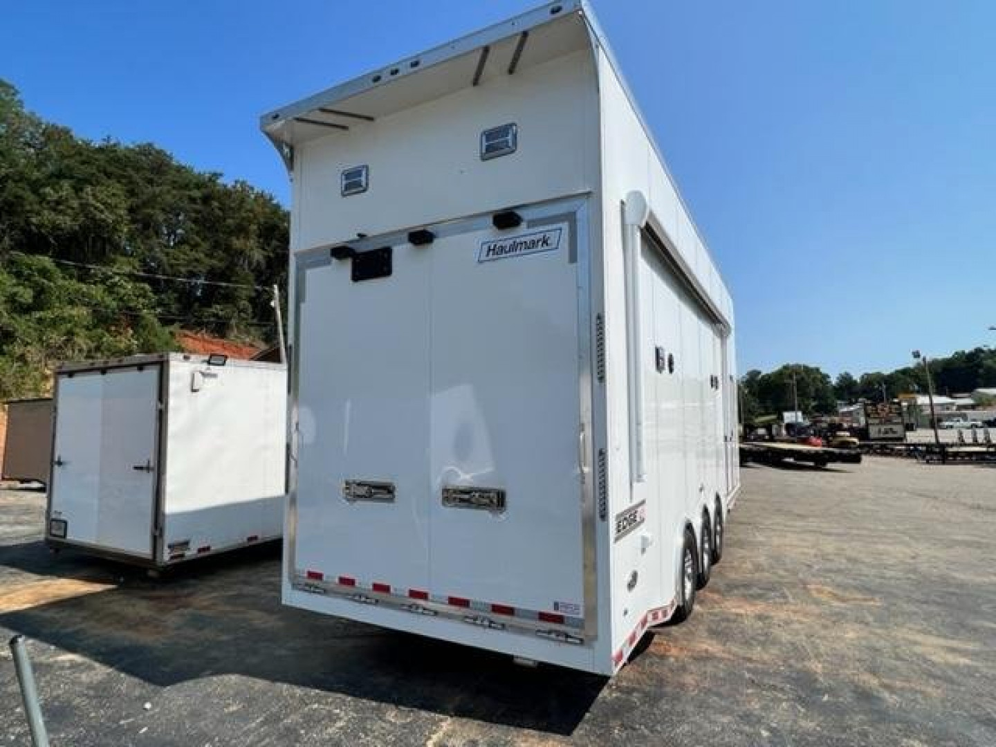 New 2023 Haulmark 28' Stacker