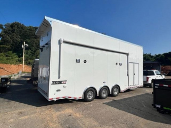 New 2023 Haulmark 28' Stacker