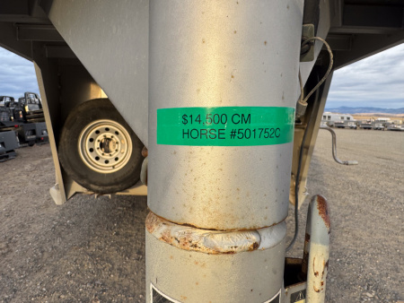 Used 2004 CM Trailers 3H GN Horse Trailer