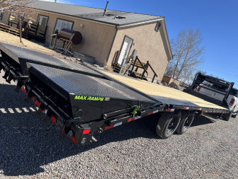 New 2025 Load Trail GP16 102" x 28' 16K Single Wheel Low-Pro Gooseneck