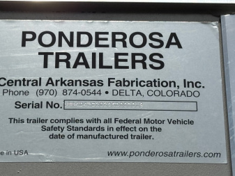 Used 2006 Ponderosa 4H GN Horse Trailer