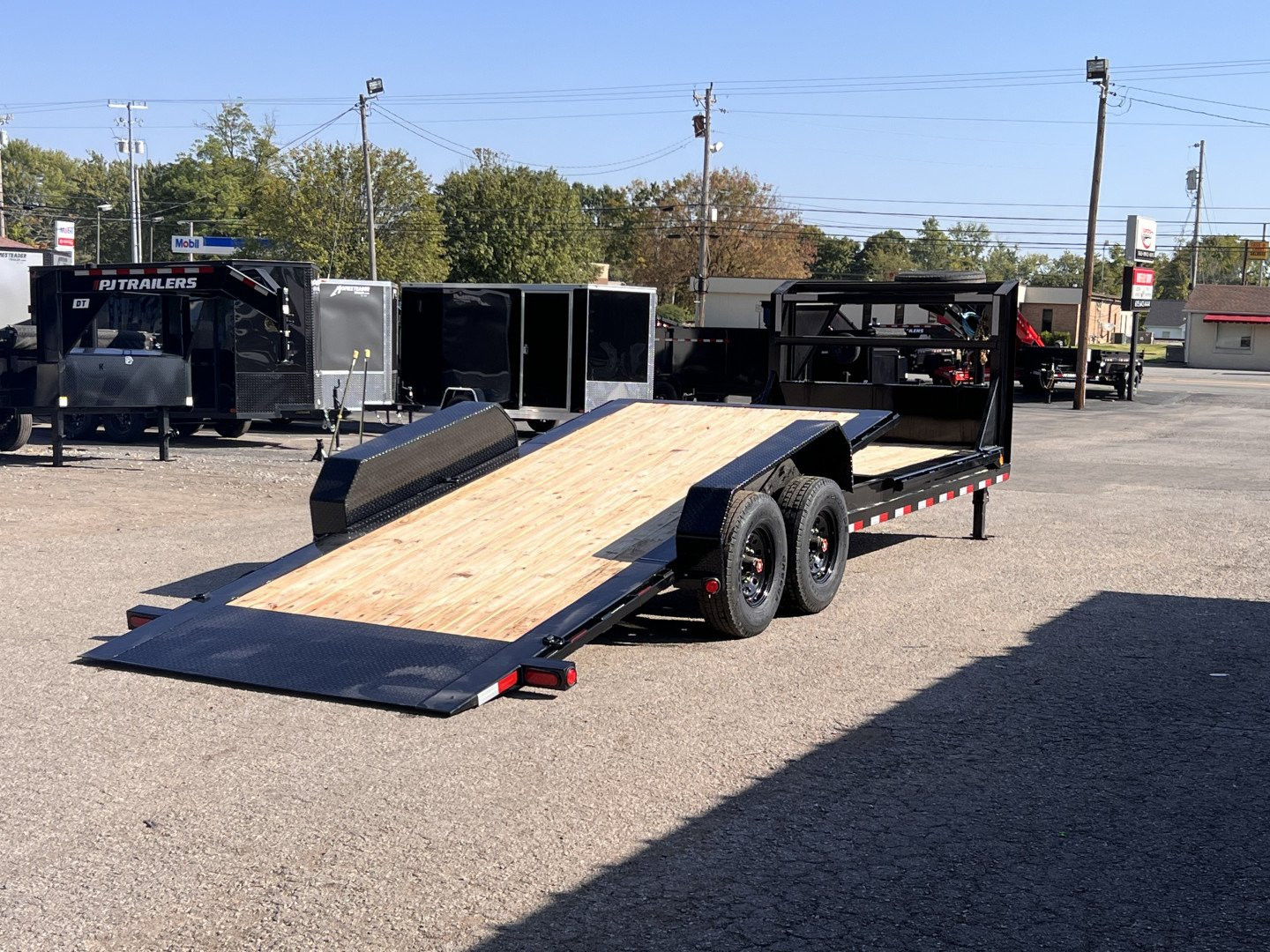New 2025 PJ TRAILERS 83" x 24' (TJ) 16K HD Equipment Tilt Trailer
