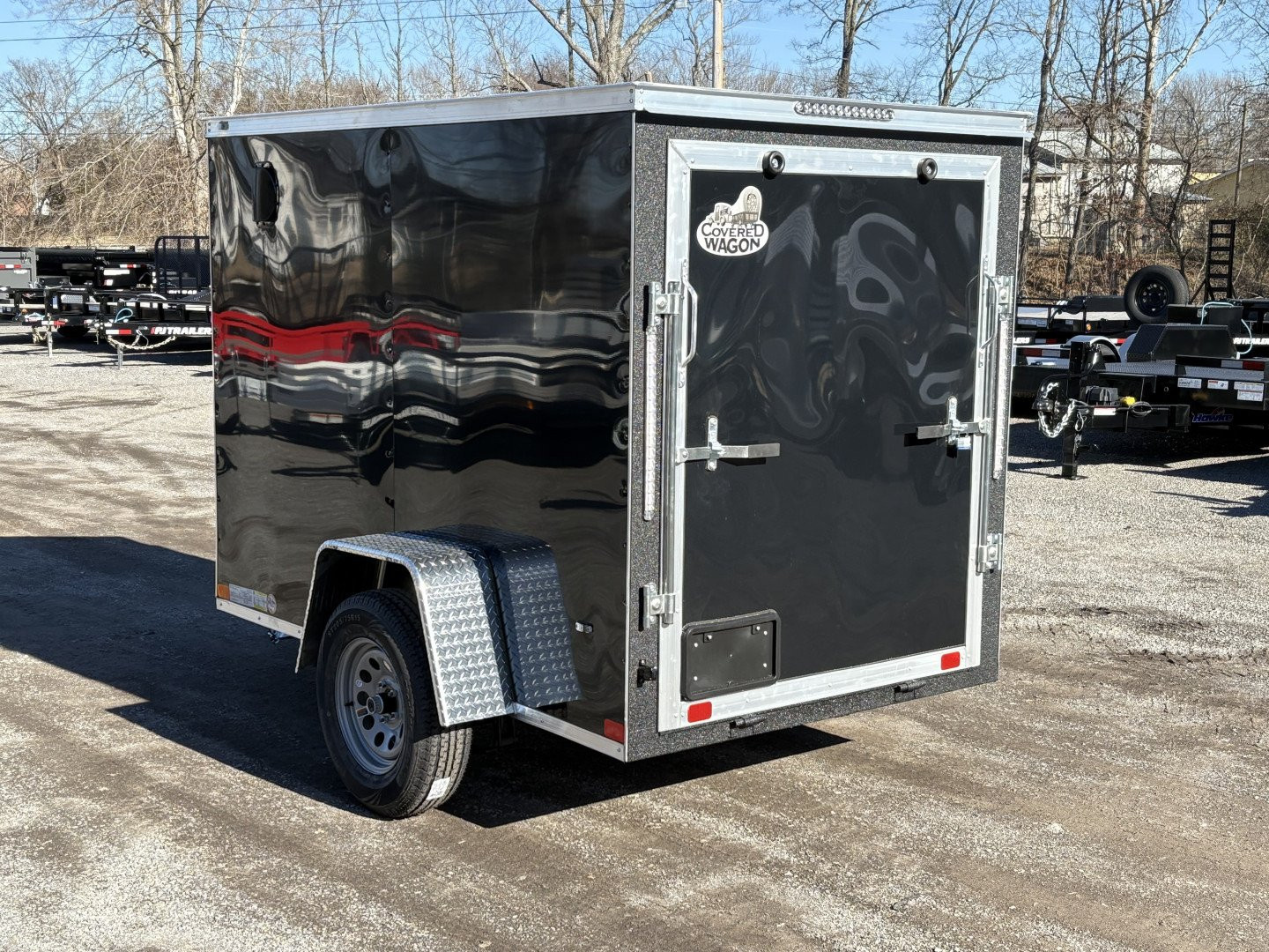 2025 COVERED WAGON photo 4
